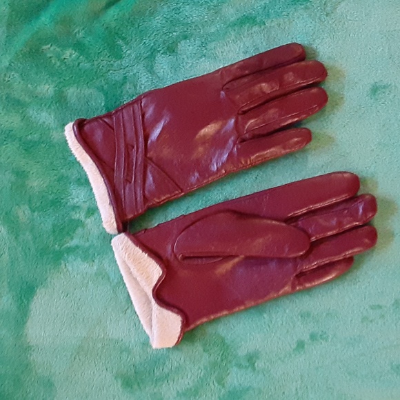 Burgundy Leather Gloves - Picture 1 of 16